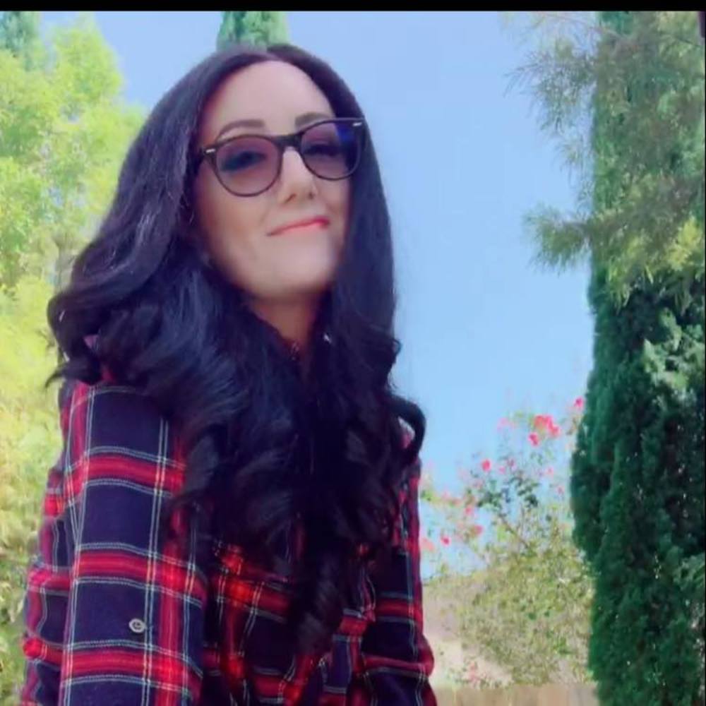 Meet your Posher, Mari